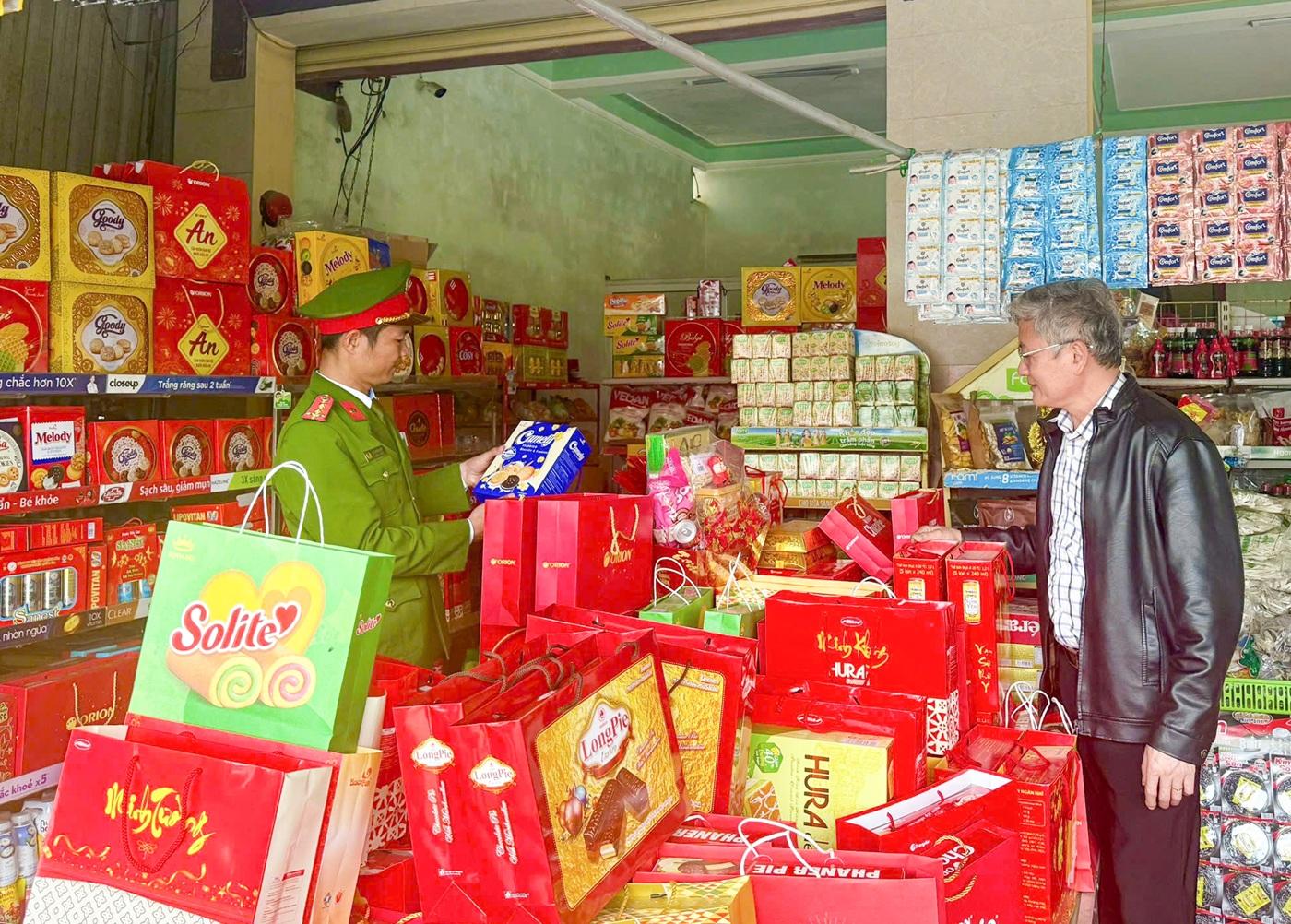 Vĩnh Thủy kiểm tra liên ngành an toàn thực phẩm dịp Tết Trung thu từ 22 - 25/9